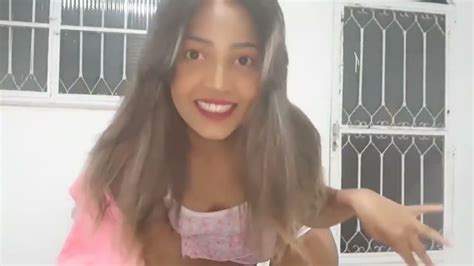 Magrinha pequena adolescente menina com buceta apertada se。